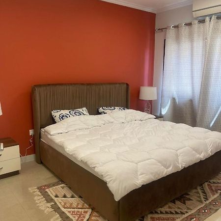 Smz Hotel Apartment Dubai Exteriör bild