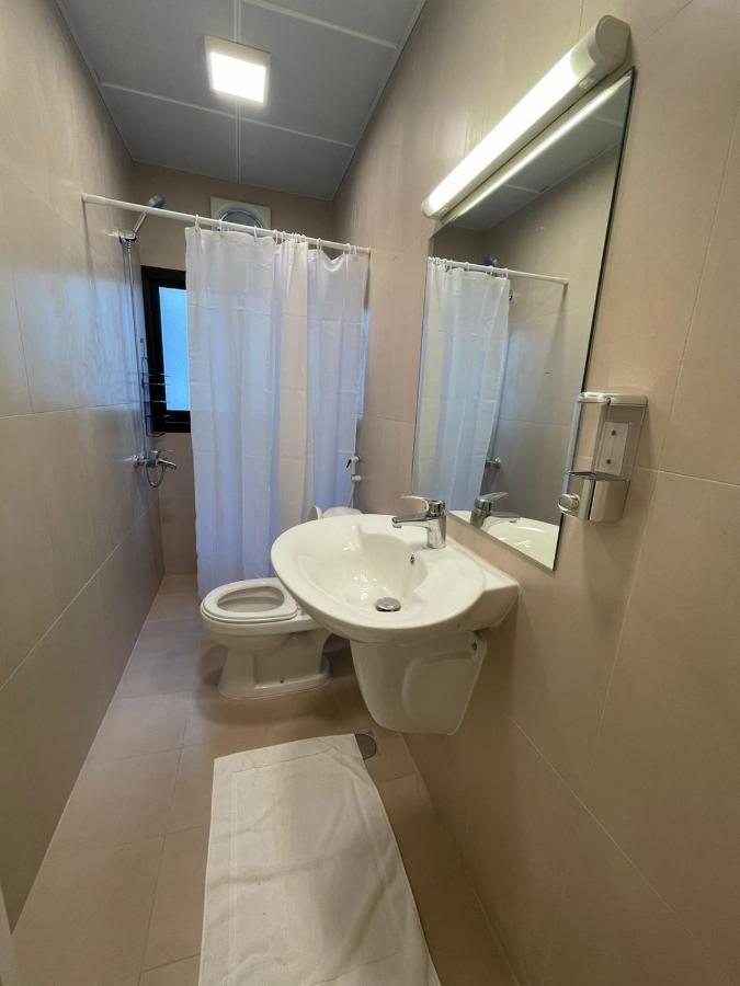 Smz Hotel Apartment Dubai Exteriör bild